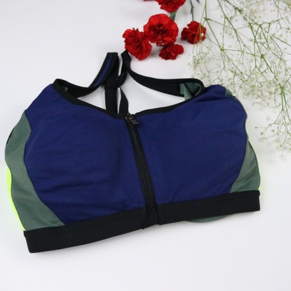 Victoria's Secret Other - New! Victoria's Secret 32ddd sport bra -D6